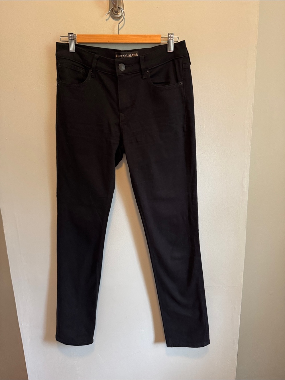 Express Black Women’s Skinny Jeans